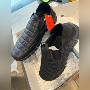 Brand new Deer Stags Men’s slip on shoes with memory foam soles